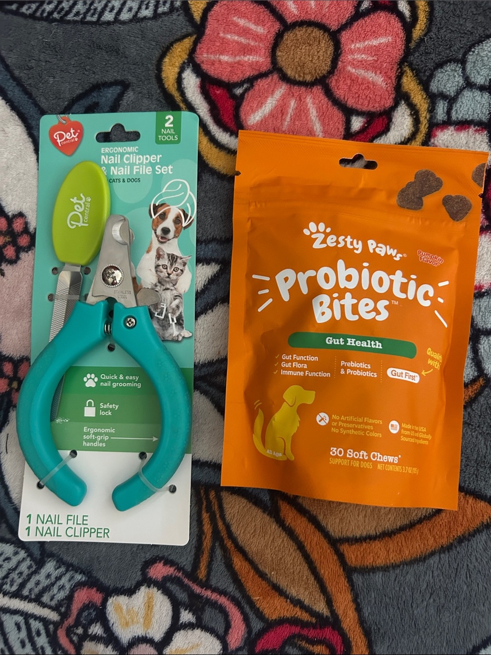 NWT nail clipper and nail file set for cats and dogs. NWT  probiotic bites